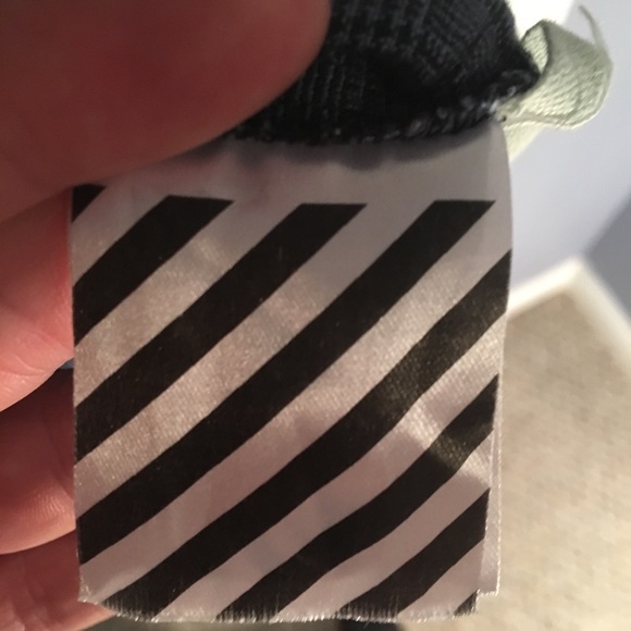 Off-White 2017 Mirror Mirror - Picture 7 of 8